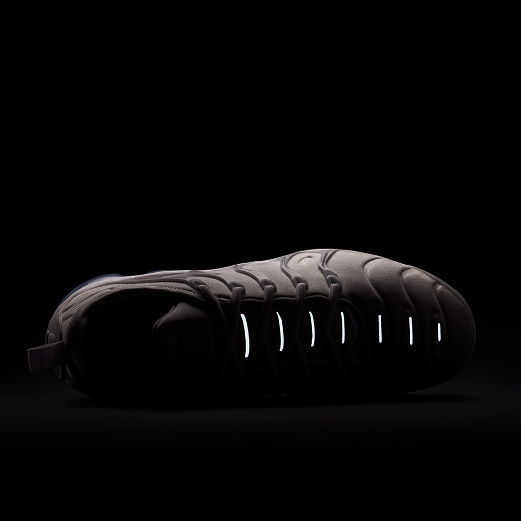 nike vapormax plus sports direct