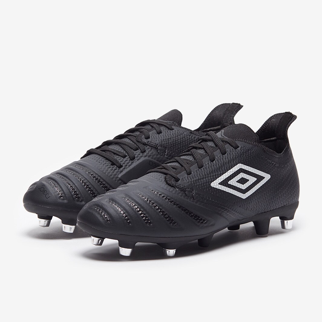 Umbro UX Accuro III Pro SG - Black/White - Soft Ground