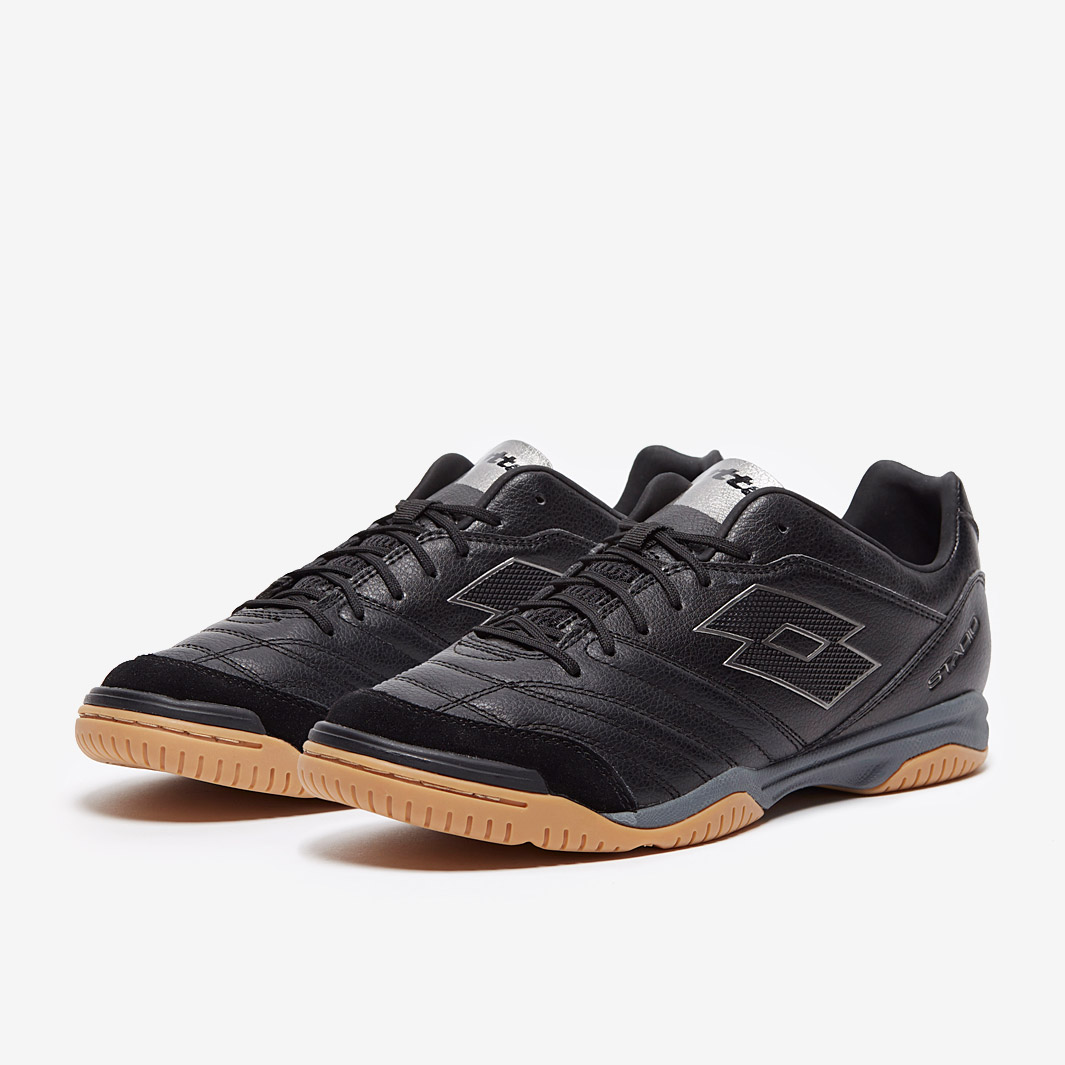 Scarpe Da Calcetto Lotto Stadio 300 II TF - Nero/bianco/oro, Tomaia In Microfibra E Pelle, Suola TF Per Sintetico, Iconico Modello Anni '90