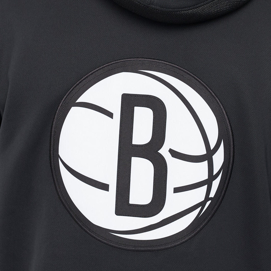 NIKE NBA BROOKLYN NETS THERMA FLEX SHOWTIME HOODIE DARK GREY HEATHER pour  €112,50