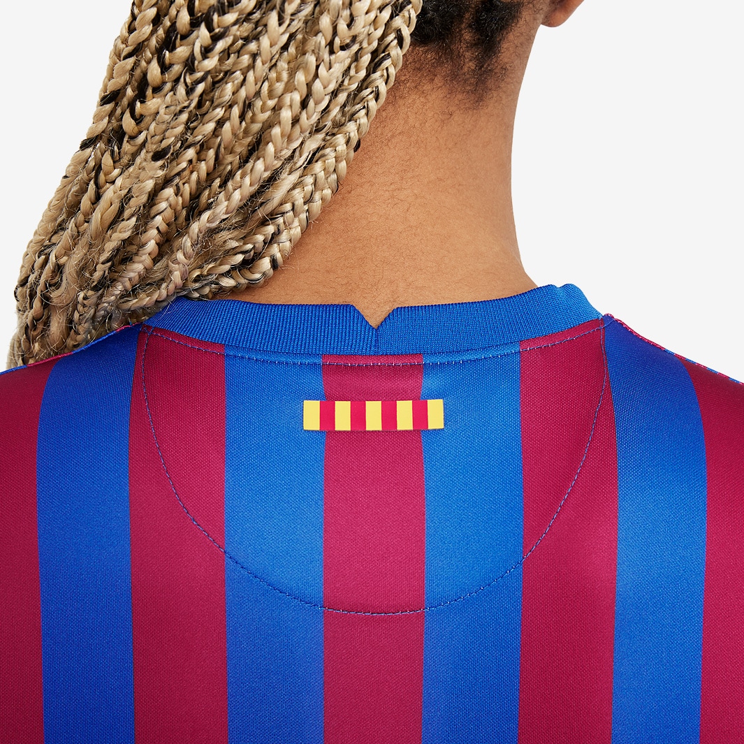 Women's Nike Lionel Messi Blue Barcelona 2021/22 Home Replica Player Jersey Size: Small