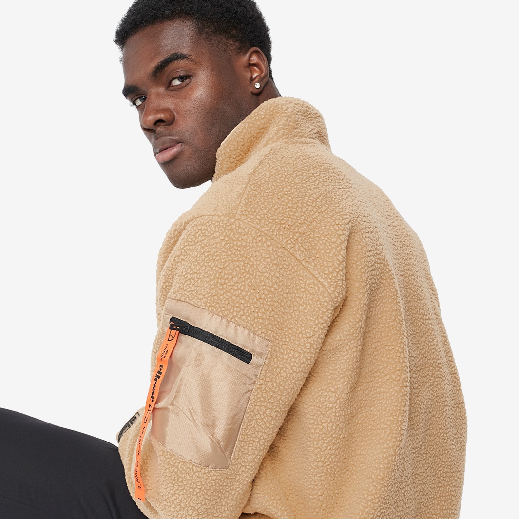 Haut De Piste Ellesse - France