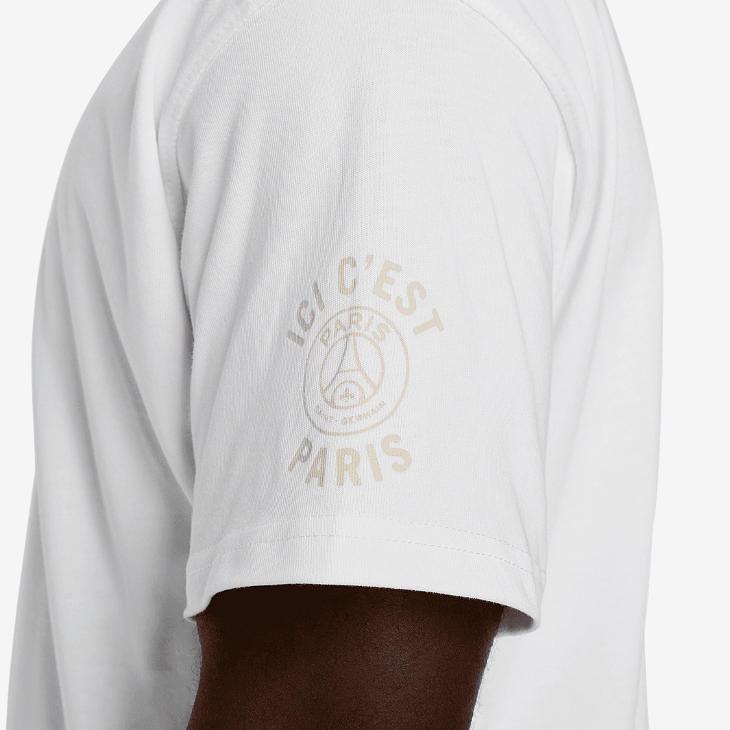 PSG Travel In New All-White Nike Collection - SoccerBible