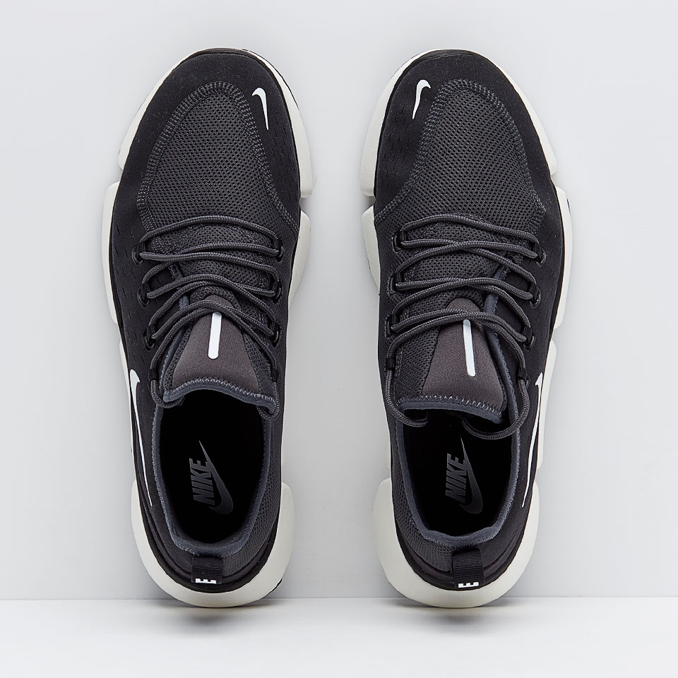 men's nike pocket fly dm running shoes