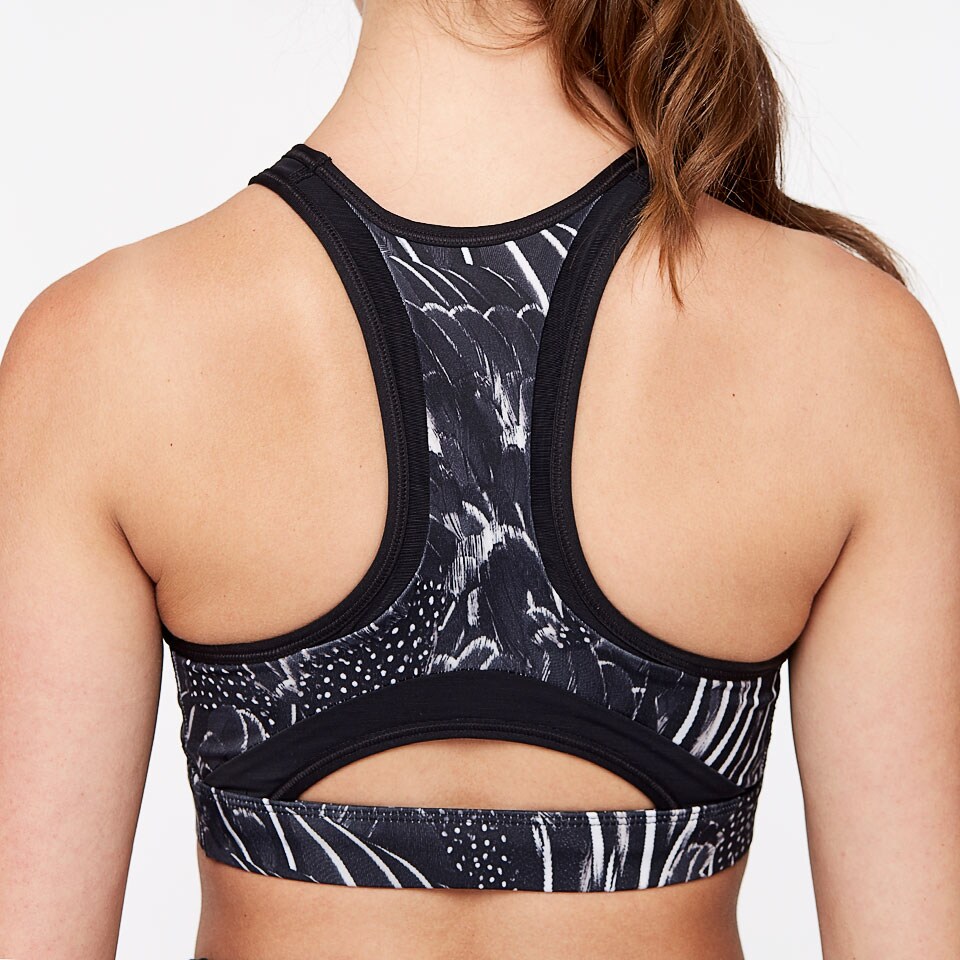 Nike swoosh feather outlet curve bra