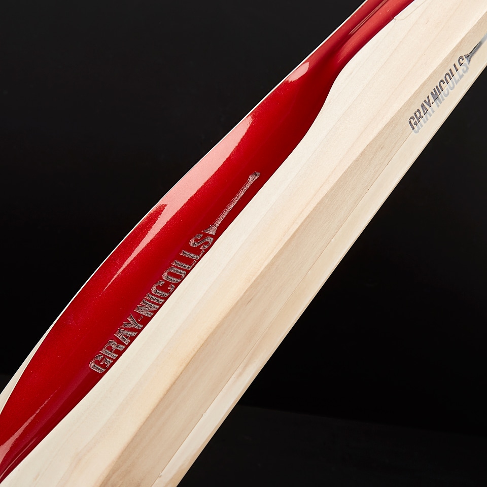 GrayNicolls Scoop XVII 1000 Cricket Bat Red/ Silver Cricket Bats