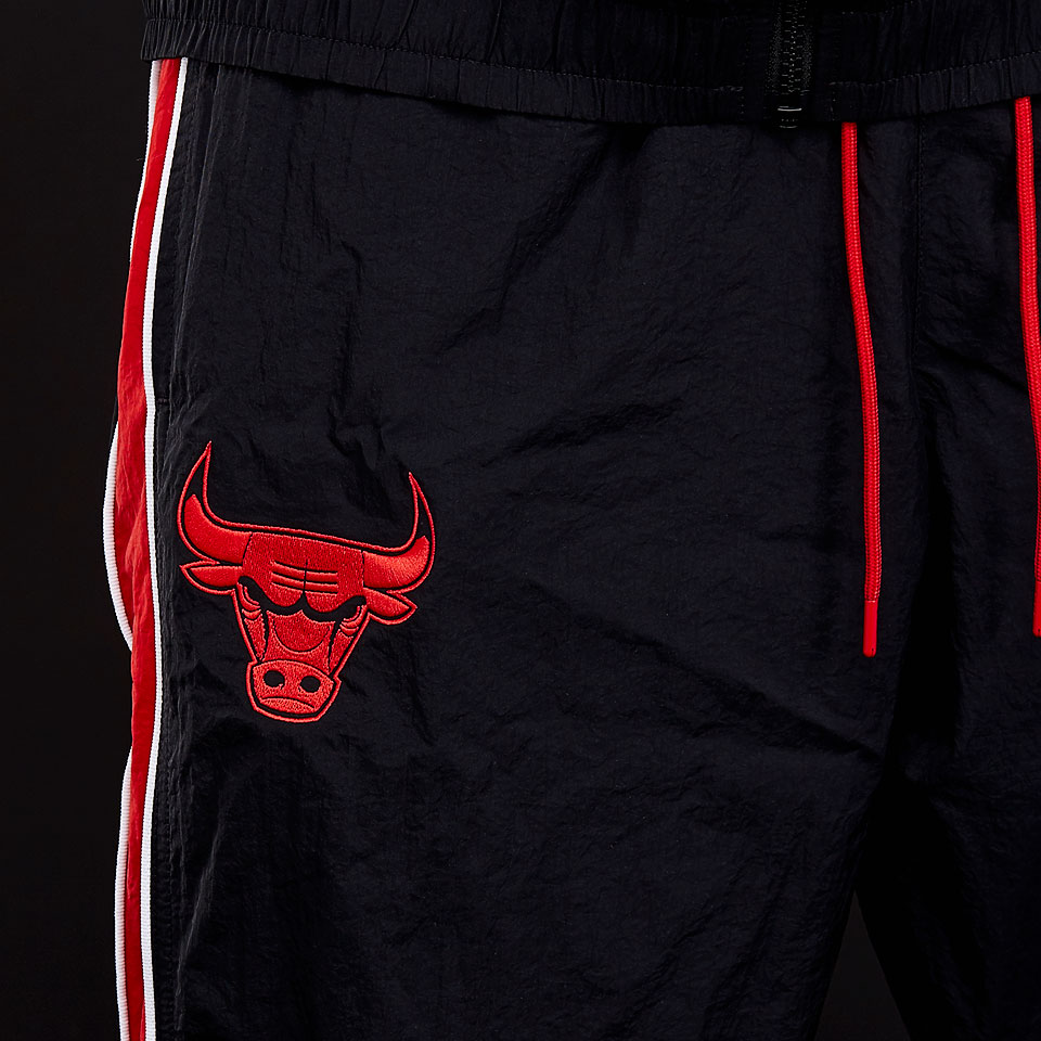 Delicate Patterns Nike NBA Chicago Bulls Courtside Tracksuit Rød