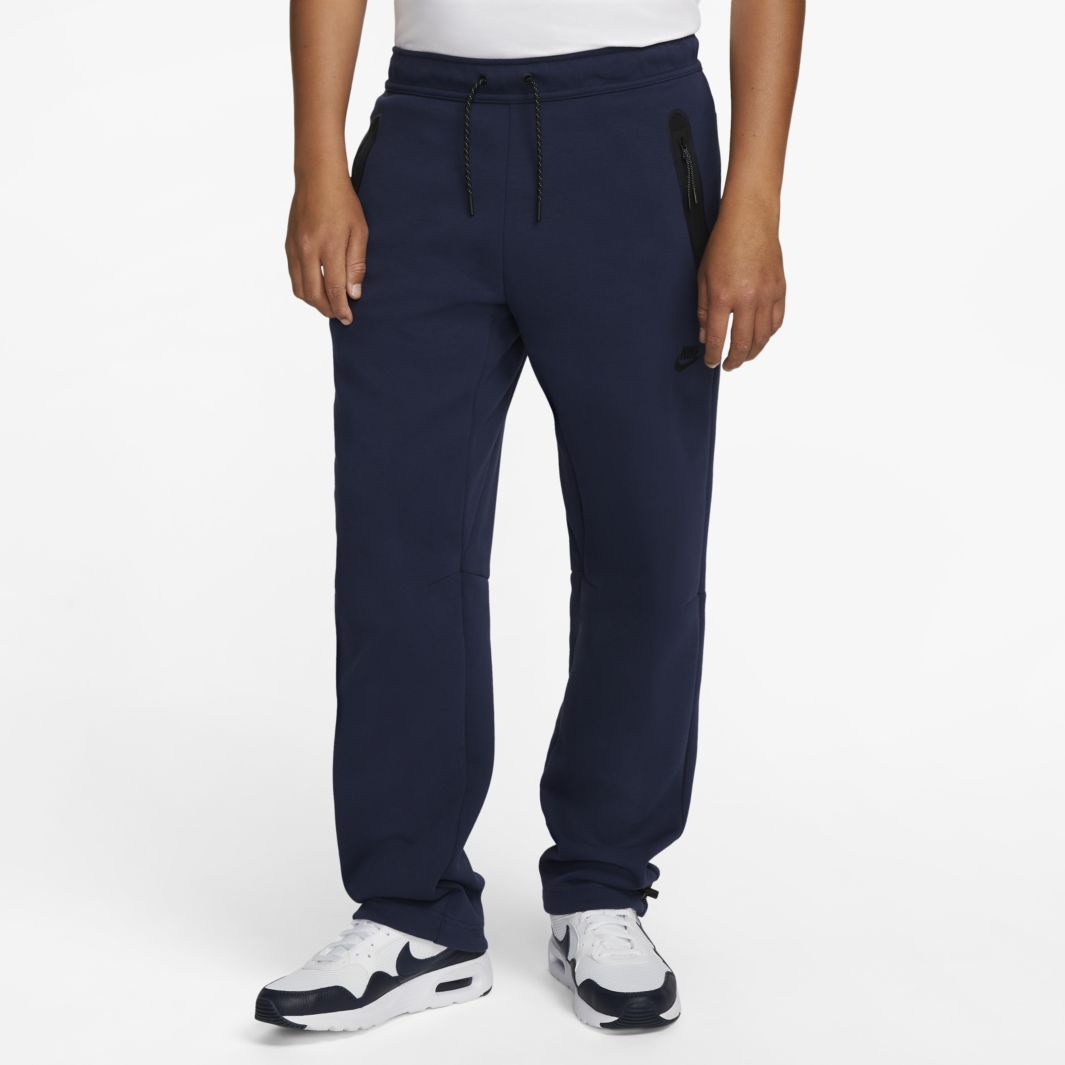 mens black nike tech