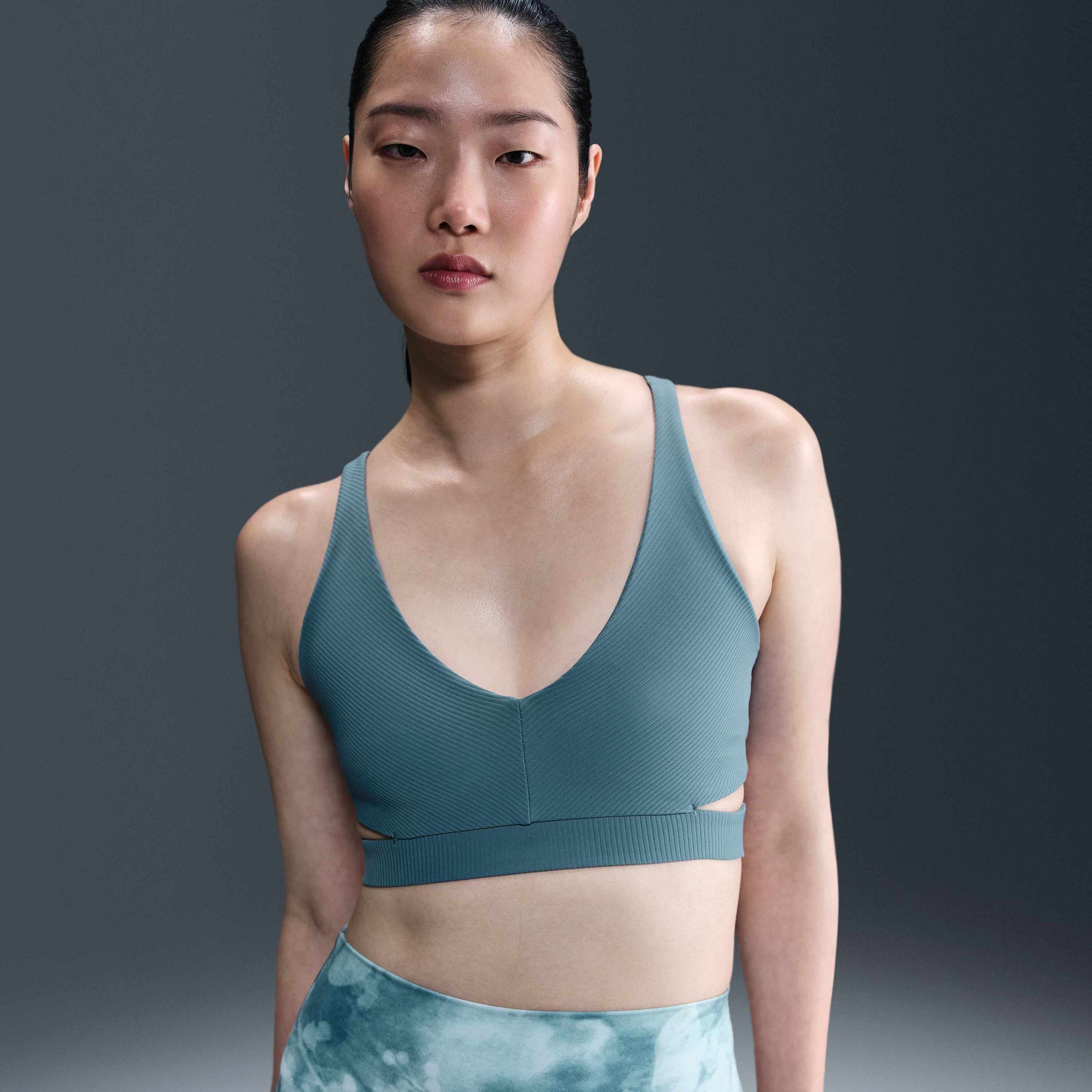 Nike Women's Light Support Padded Sports Bra Zenvy Rib Blue