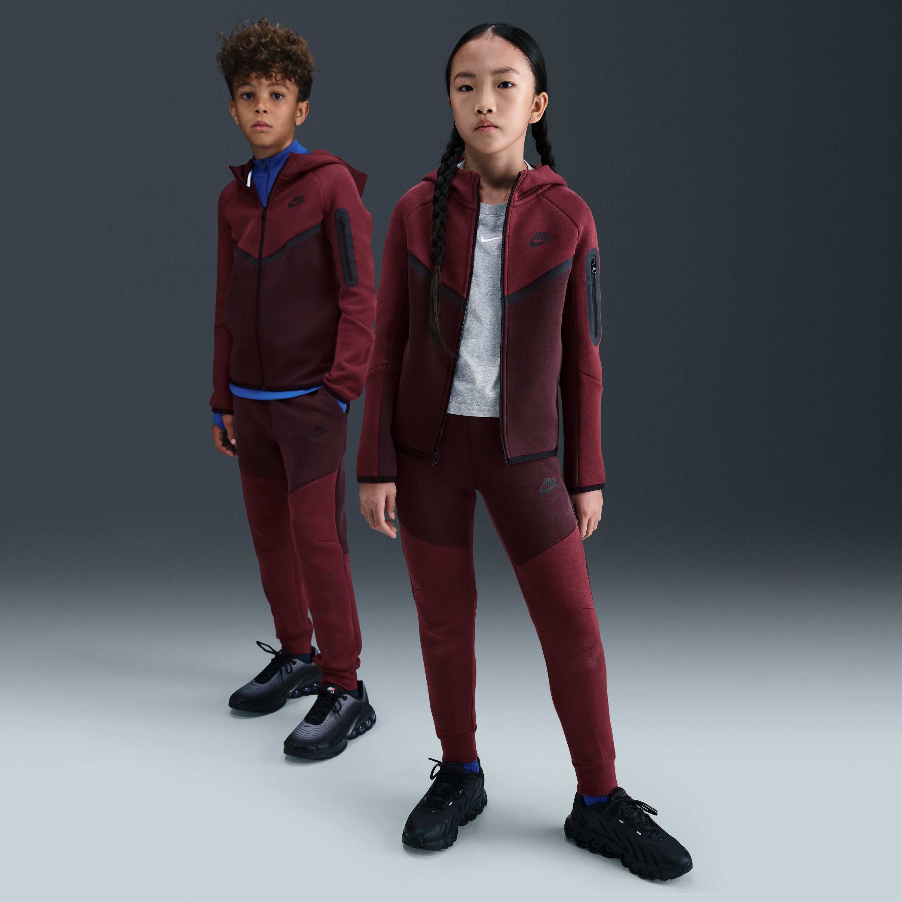 Nike Older Kids' Joggers Sportswear Tech Fleece Black