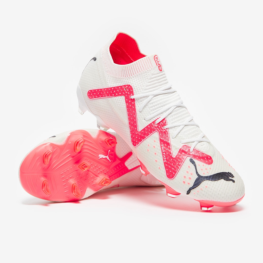 PUMA Future Play Turf Trainer Sneaker in Pink for Men