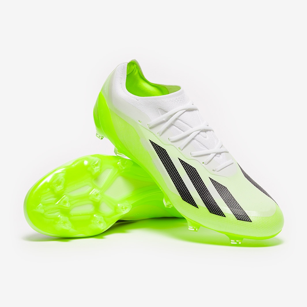 Protège tibias vert adidas pour le foot 1er âge - adidas - 4 ans