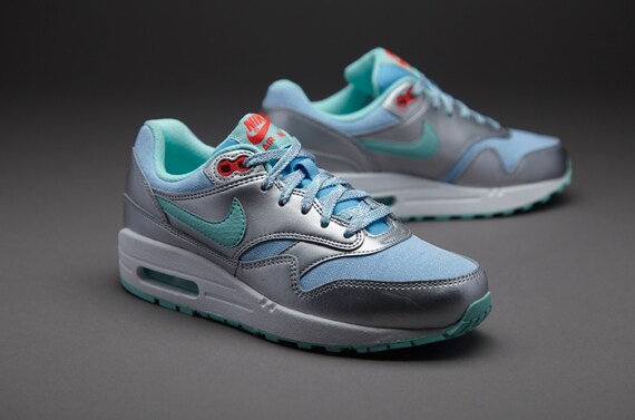 girls nike air max size 1