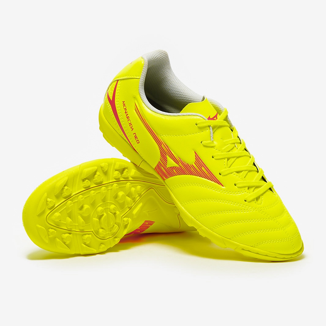 Kids mizuno hot sale football boots