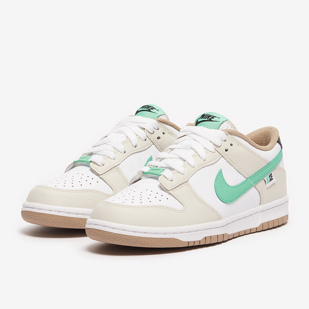 older boys nike trainers