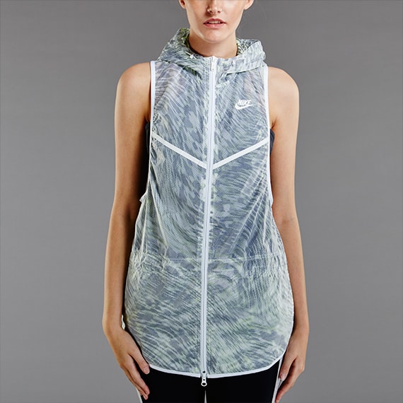 women's nike volt clothing