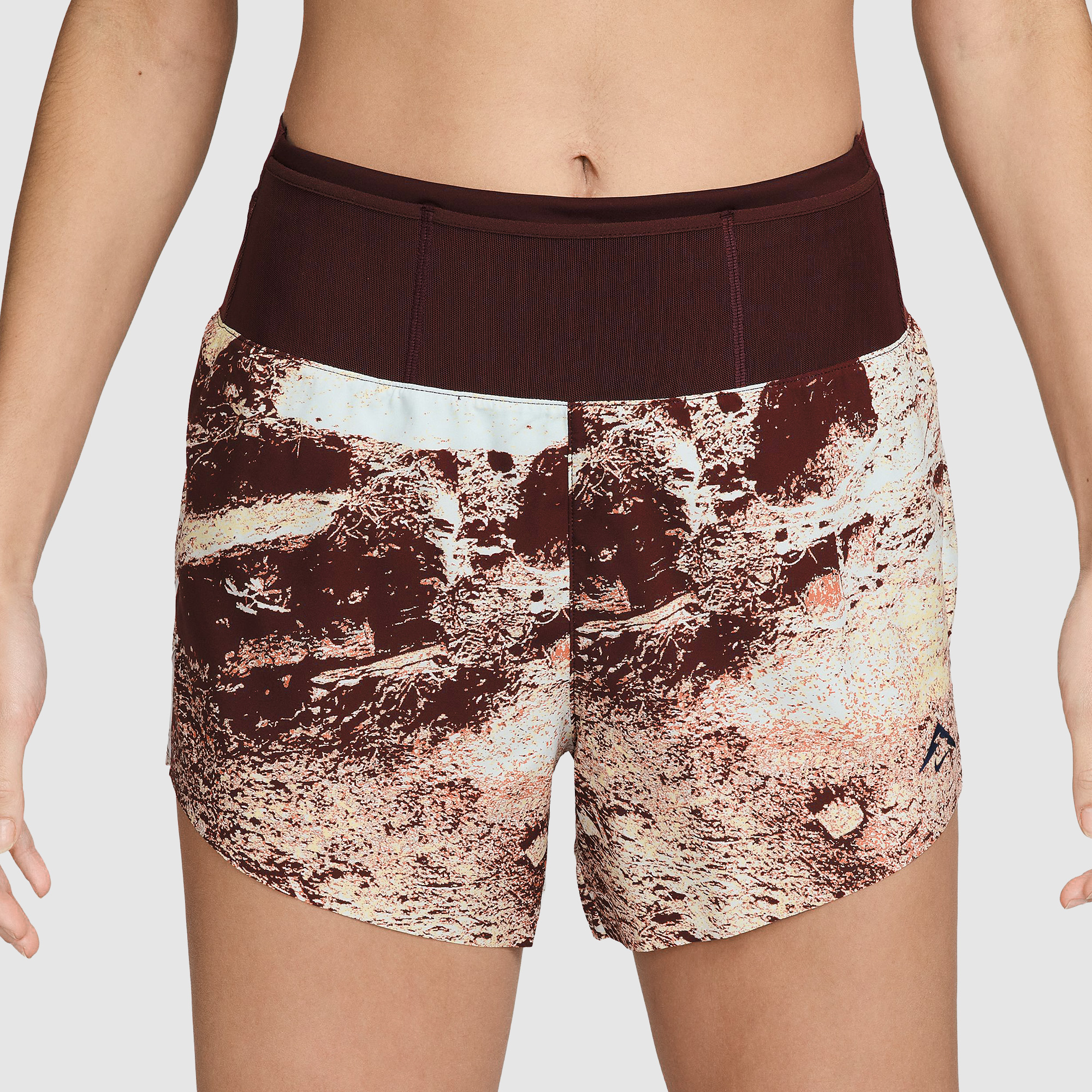 Nike Womens Trail Dri Fit Mid Rise 4 Inch Brief Lined Printed Shorts Red