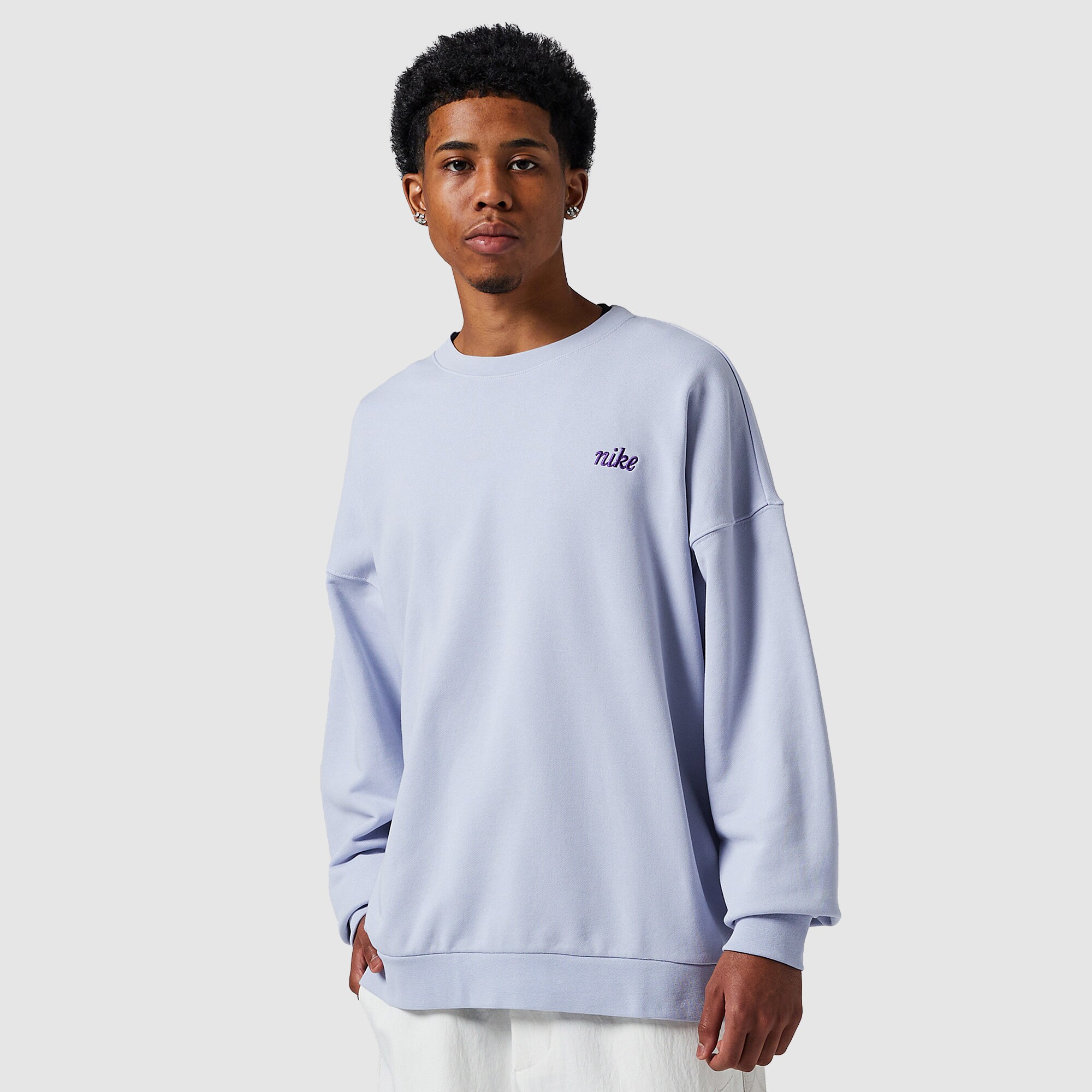 nike oversized crew sweatshirt