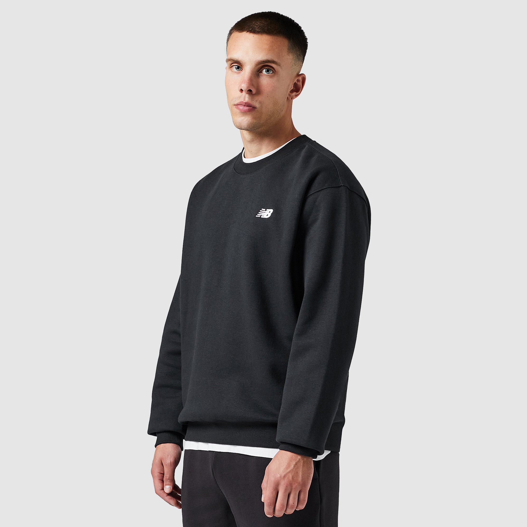 New Balance Linear Graphic Fleece Crew Sweatshirt Black