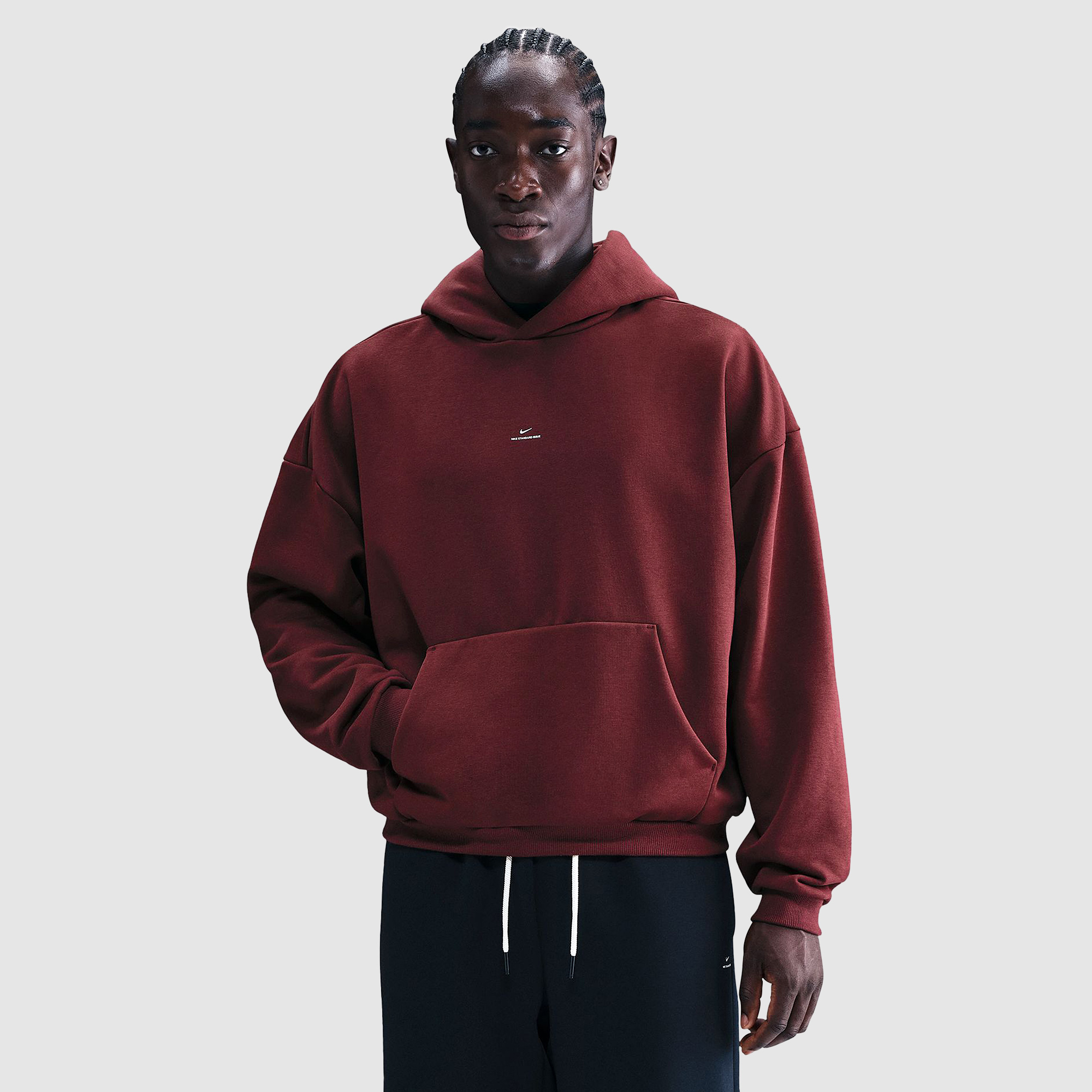 Nike Therma Fit Standard Issue Pullover Hoodie Red