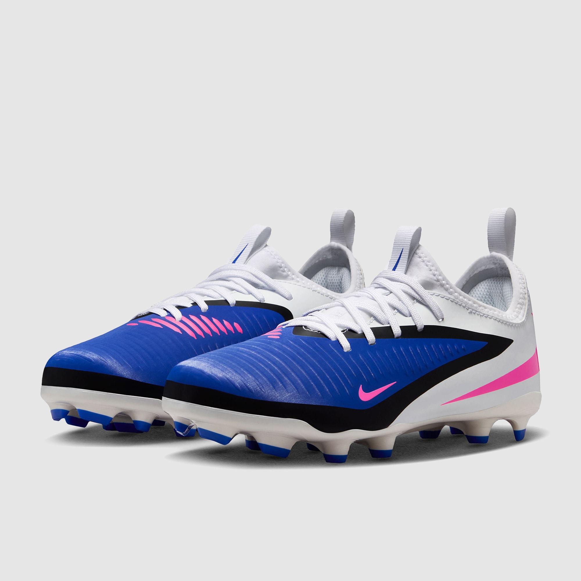 nike soccer cleats size 3.5