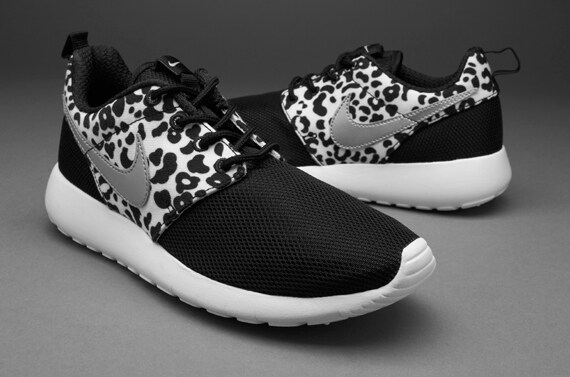 Roshe clearance nike girls