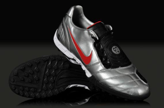 Nike - Total 90 - Shoot II - Kunstrasen - Metallisch Silber