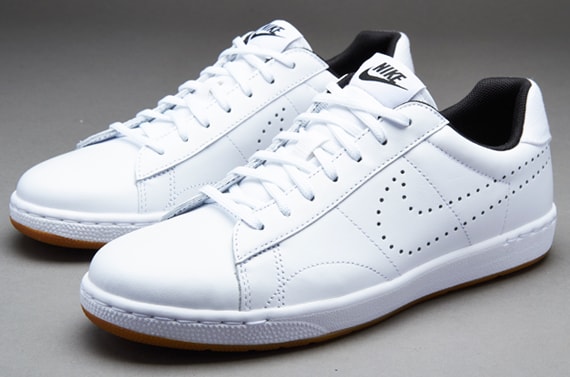 womens white leather nike tennis shoes