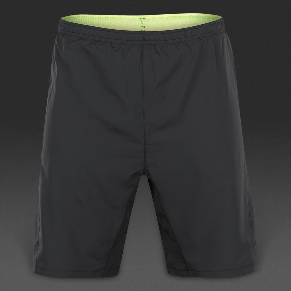 Pantalones cortos Nike 23cm Pursuit 2-In-1 para hombre-Negro/Volt/Plateado | Pro:Direct Soccer