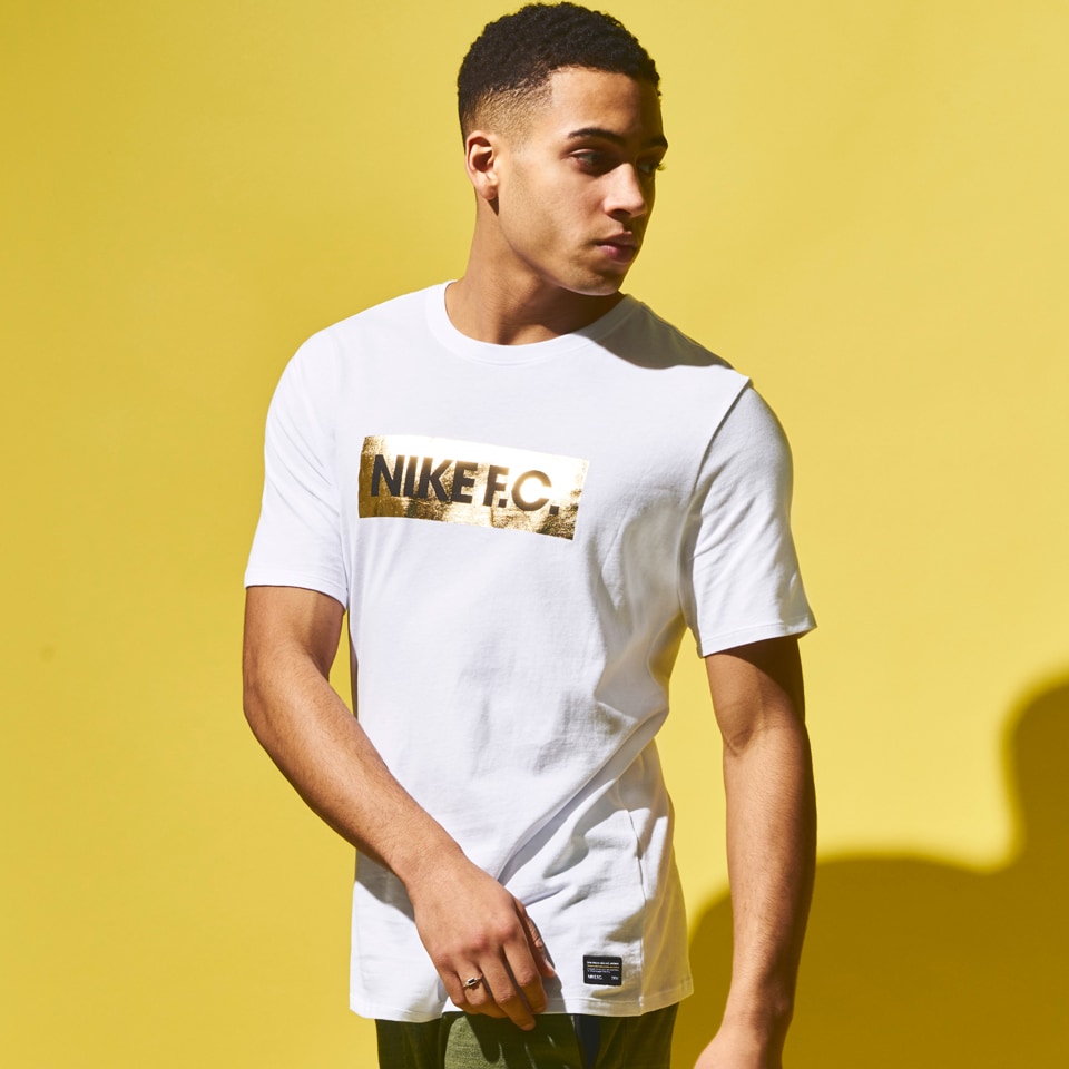 Camiseta Nike F.C. Foil -Ropa para hombre-Blanco/Dorado/Negro | Soccer