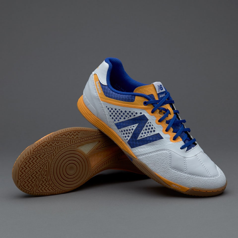 nuovo white soccer cleats