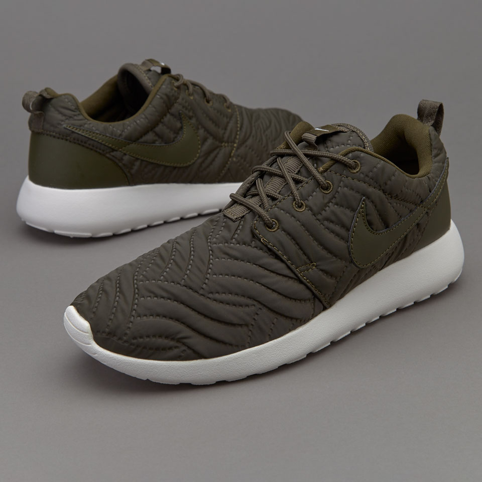 Women's roshe one hot sale premium casual sneakers