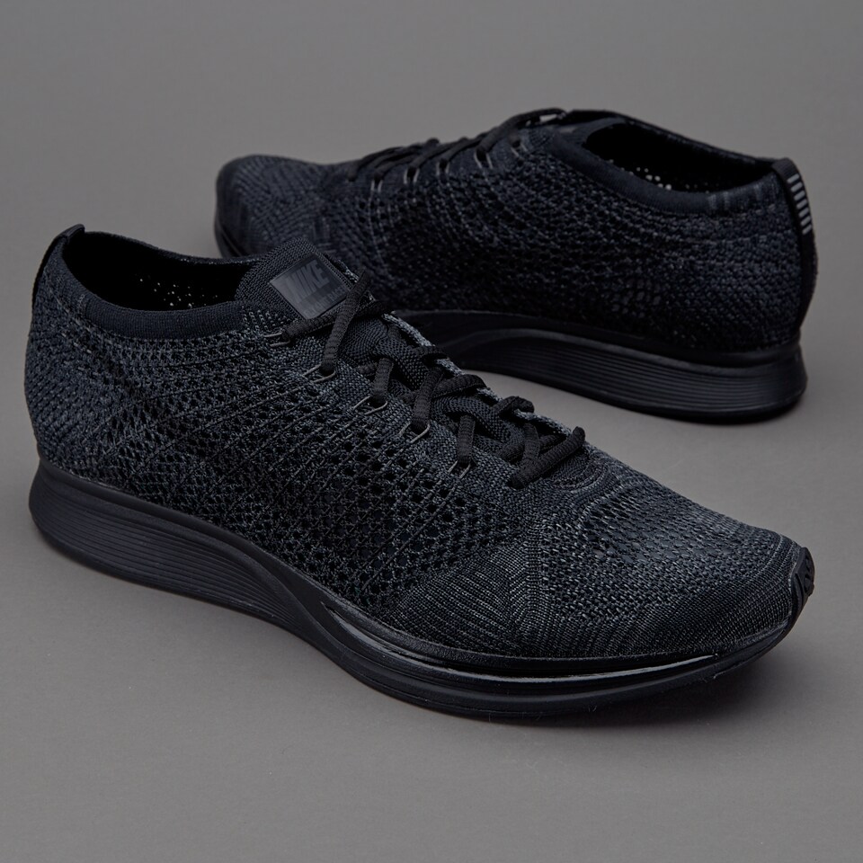 black nike flyknit racer
