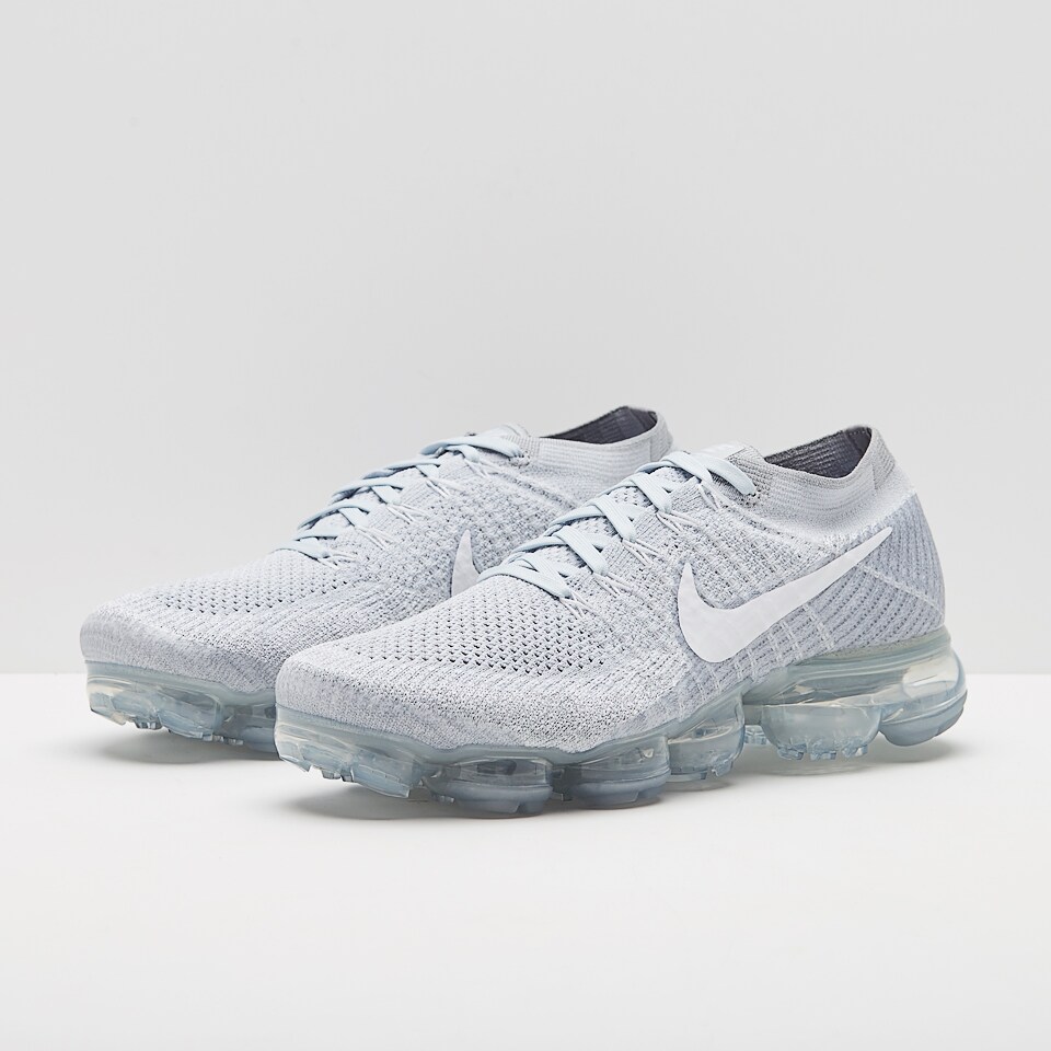 nike vapormax pro white