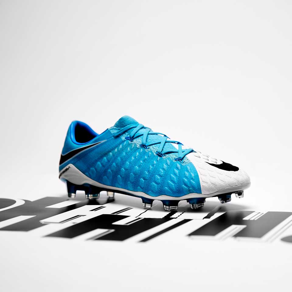 Caña engranaje Aniquilar Botas de fútbol-Nike Hypervenom Phantom III FG - Blanco/Negro/Azul foto |  Pro:Direct Soccer