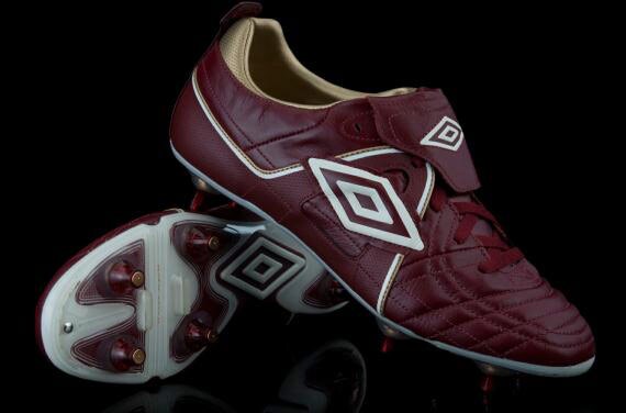umbro indoor soccer boots