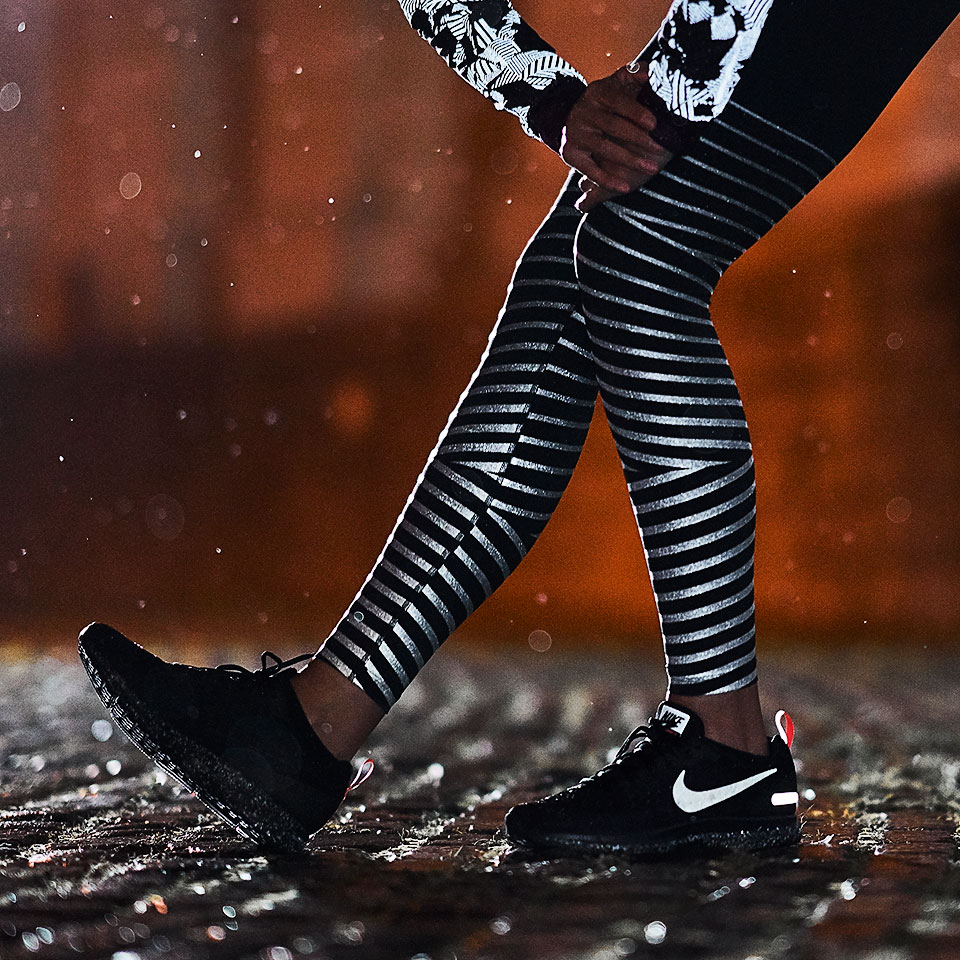 jeg behøver demonstration månedlige Nike Womens Power Flash Epic Lux Tight - Black/Anthracite - Womens Clothing  - 856680-010 | Pro:Direct Running