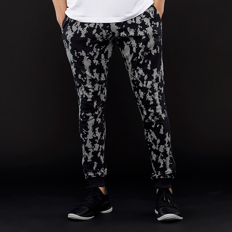 Under armour hot sale pursuit jogger