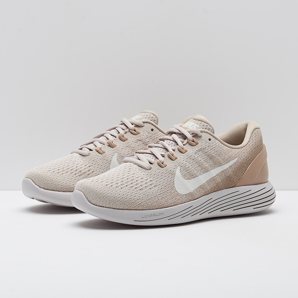 Nike women's lunarglide store 9