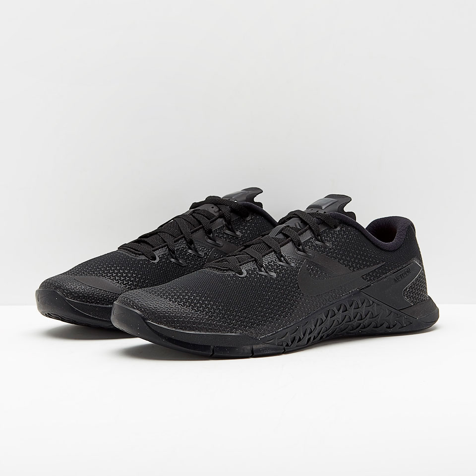 Black nike metcon 4 hotsell