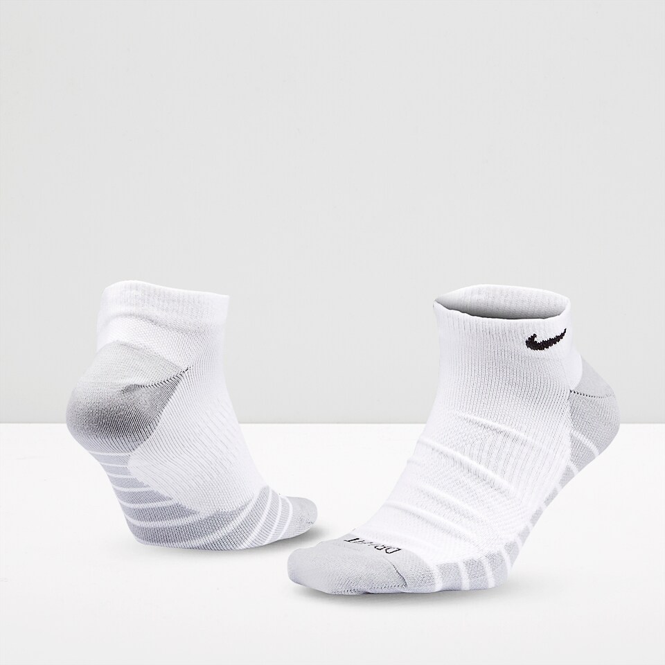 Nike Everyday Cushioned Training Crew Socks 3PK - DirectSoccer