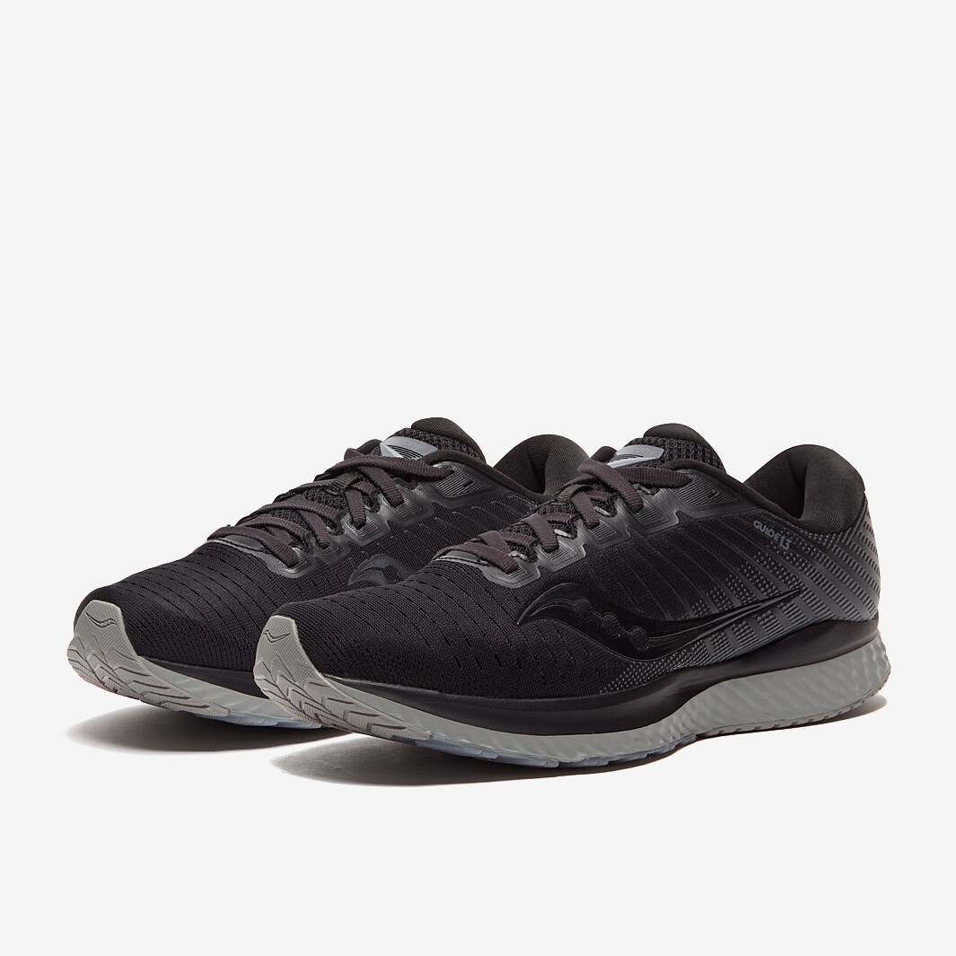 Saucony guide 13 on sale blackout