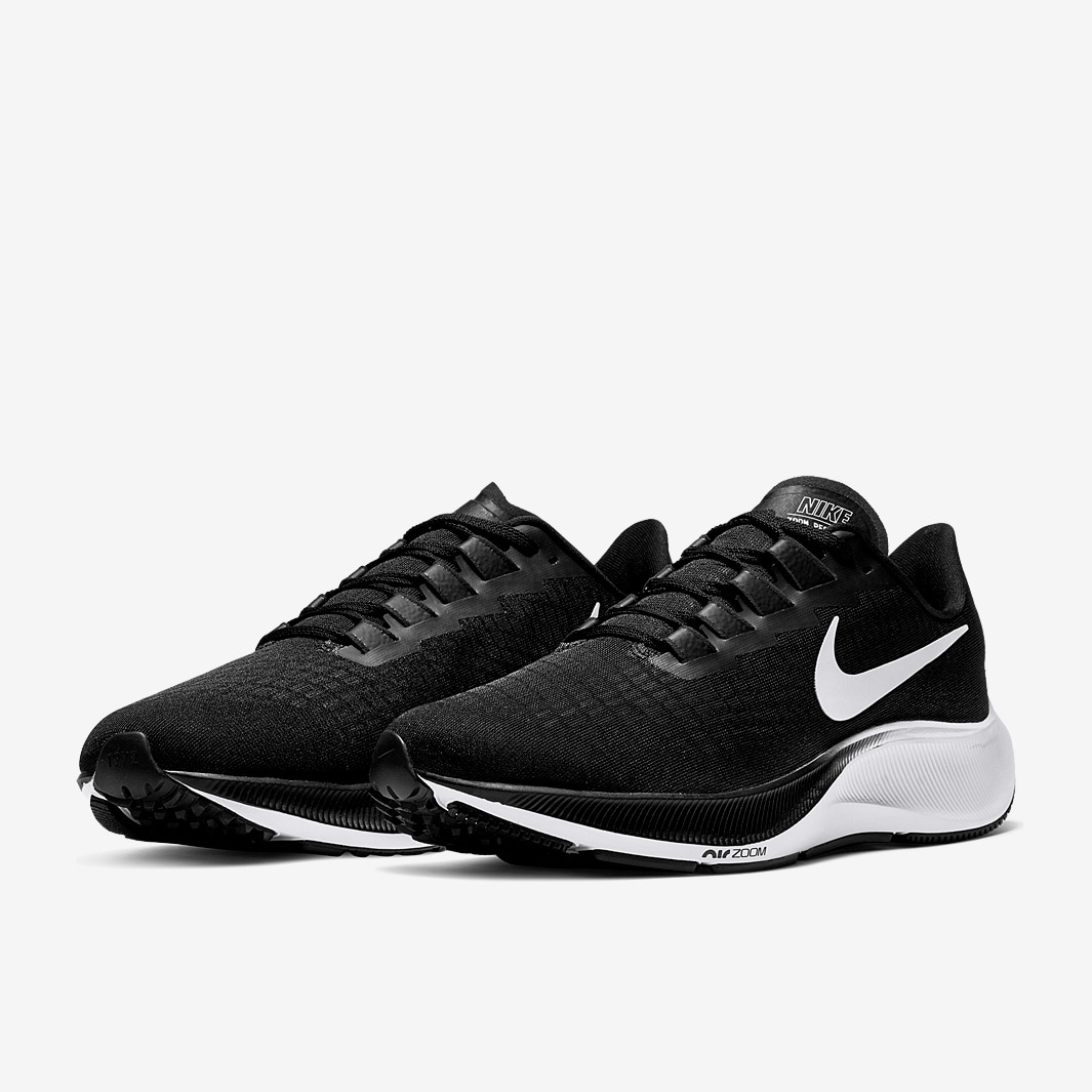 Nike Air Zoom Pegasus 37 - Black/White - Mens Shoes