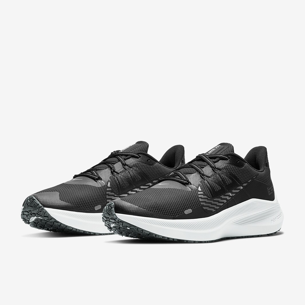 winflo 7 shield running shoe