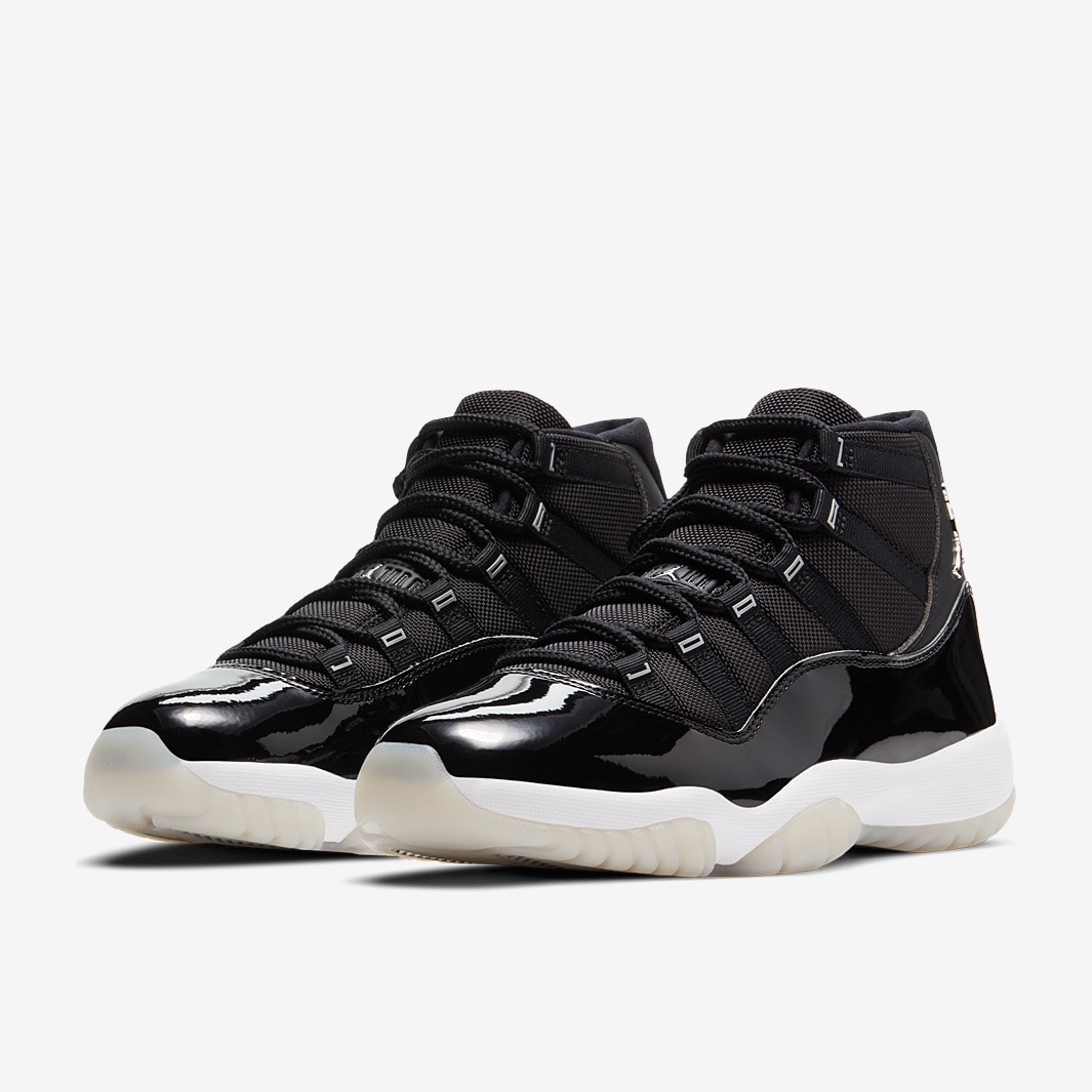 black jordans 11 womens