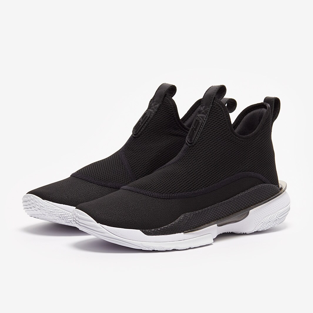 Under Armour Curry 7 Pi Day - Black/White - Mens Shoes