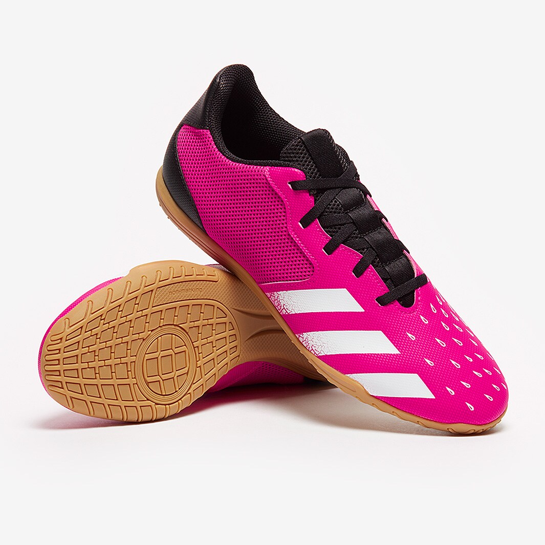 chaussure de foot predator rose