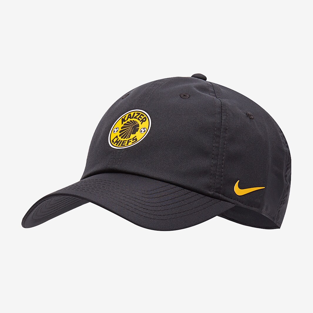 Kaizer Chiefs F.C. Academy Pro Older Kids' Nike Dri-FIT Football