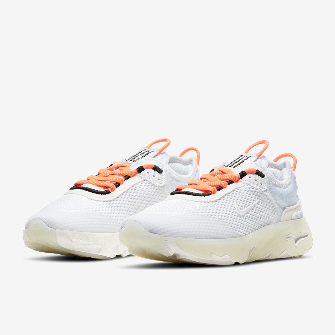 nike sportswear react live