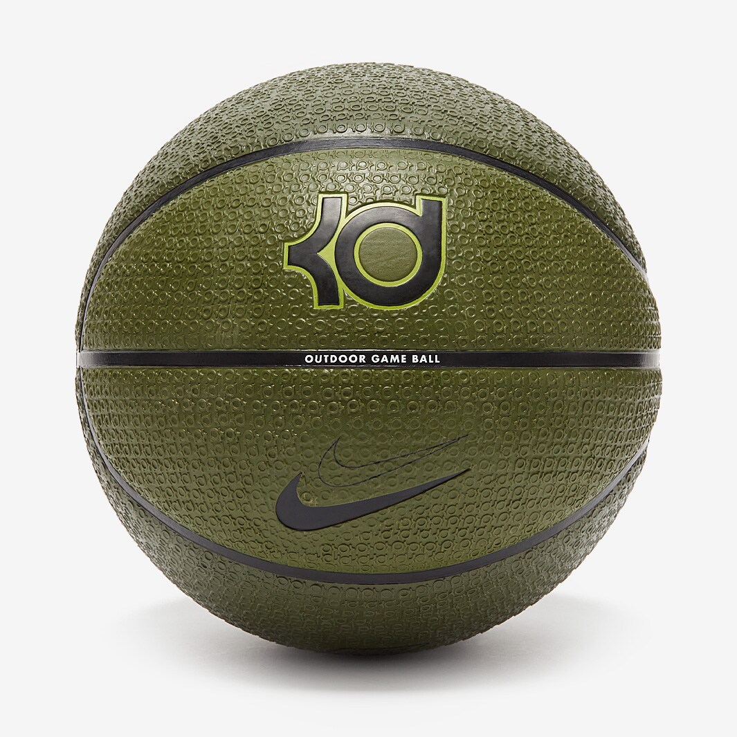 Nike - Playground 8P LeBron James Basketball